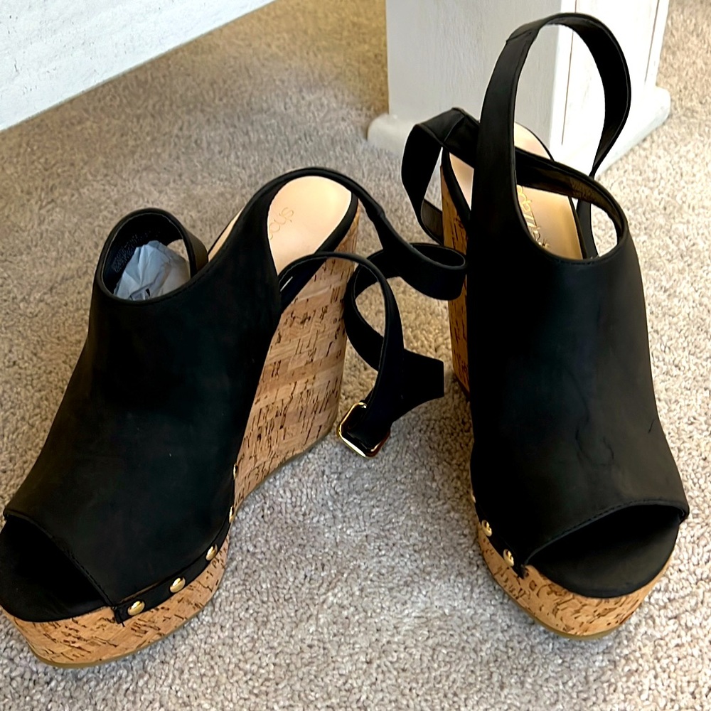 Soda wedges brand new size 10